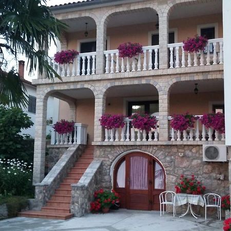 Apartment Samanic Malinska Exterior photo